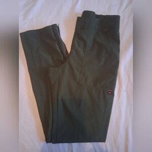 Scrubstar Women's Forest Green Cropped Pants